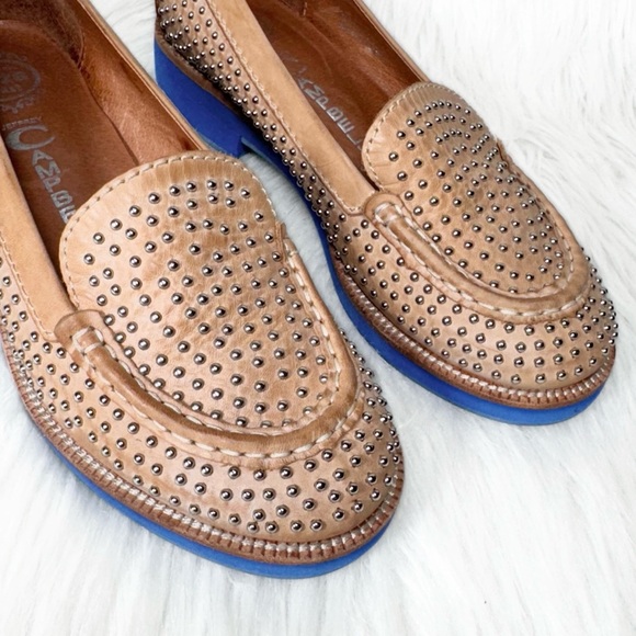 Jeffrey Campbell Tan Leather Silver Studded Blue Sole Slip On Chunky Loafer Flat - Picture 2 of 14